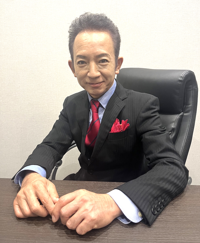 株式会社フェニックス 代表取締役　花田　和明